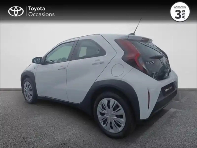 Toyota Aygo X 1.0 vvt-i 72ch dynamic my23 — photo 2