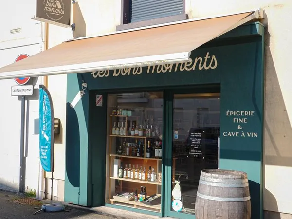 Local d'activité tout commerce sauf restauration