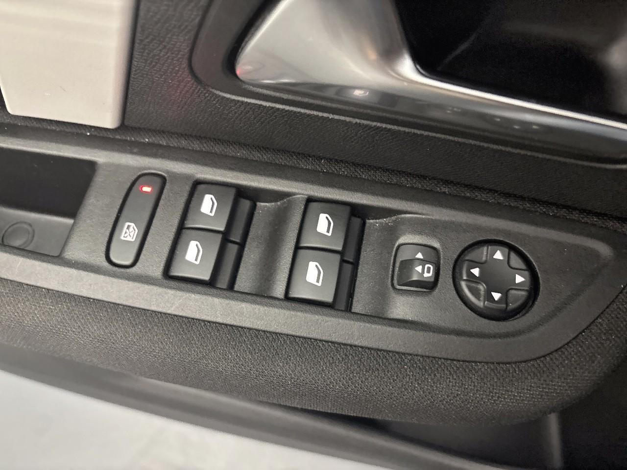 Citroën C4 hybride 136 e-dcs6 plus — photo 17