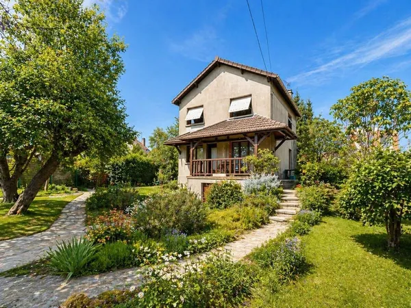 Maison 6 pièces 90 m²