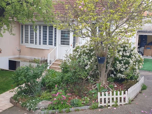Ensemble de 2 maisons à SARTROUVILLE quartier de l'UNION. Vente séparée possible, sous condition, vo
