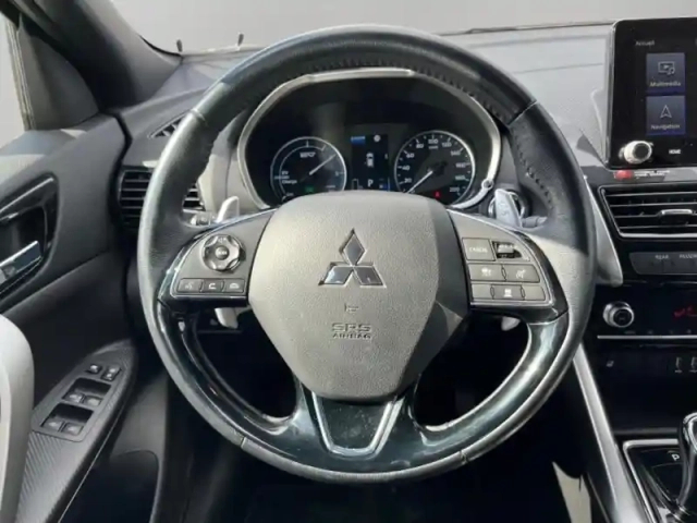 Mitsubishi Eclipse cross 2.4 mivec phev 188ch intense style 4wd — photo 12