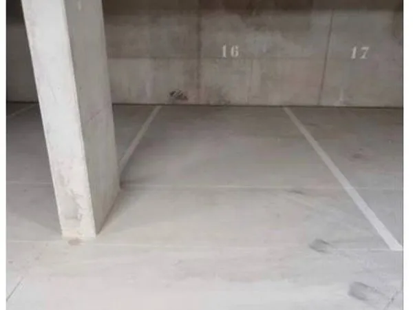 Parking 11 m²