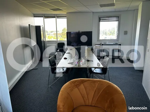 Bureau 123 m²