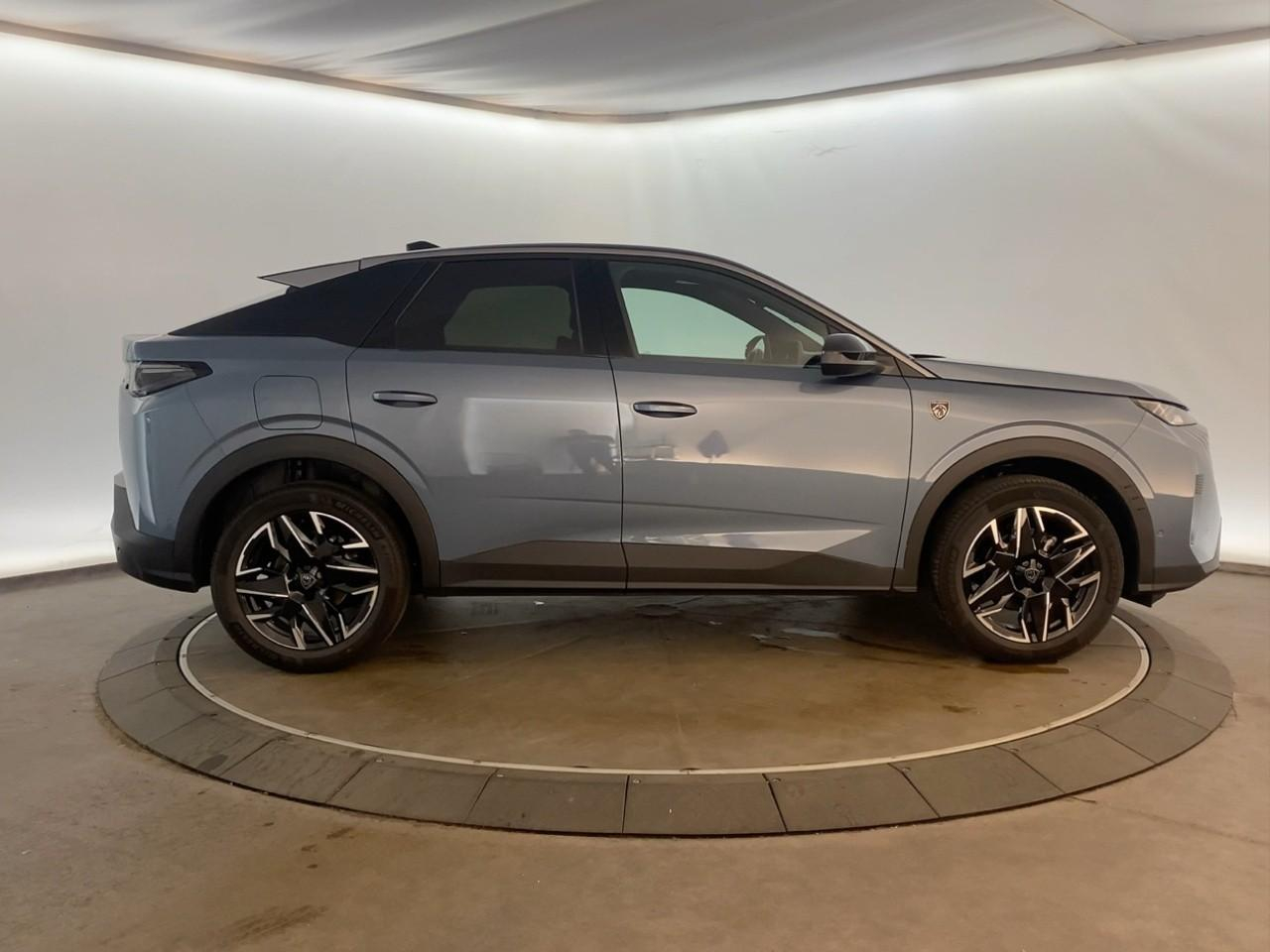 Peugeot 3008 hybrid 145 e-dcs6 gt — photo 4