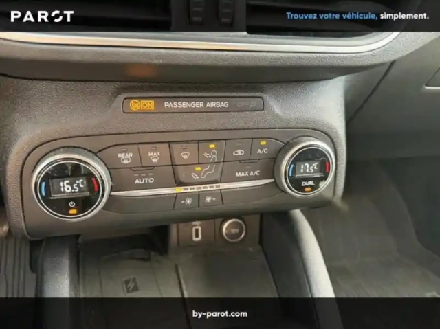 Ford Focus 1.0 ecoboost 125ch titanium — photo 5