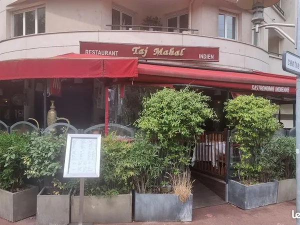 Restaurant d'angle avec terrasse à Issy les Moulineaux (92)