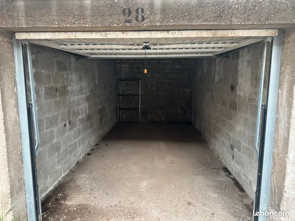Garage box parking