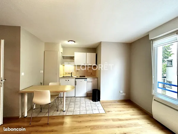 Studio 1 pièce 26 m²