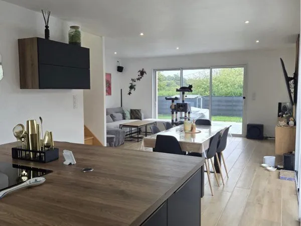 Maison contemporaine de 90m² avec jardin plein Sud, terrasse et garage