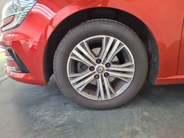 Renault Megane mégane iv berline blue dci 115 — photo 9