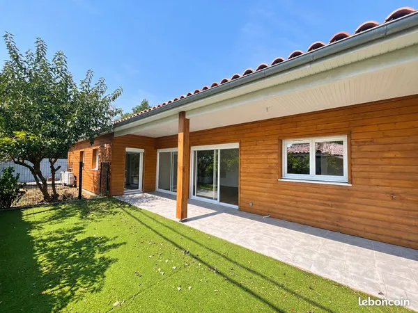 Ventre maison bois