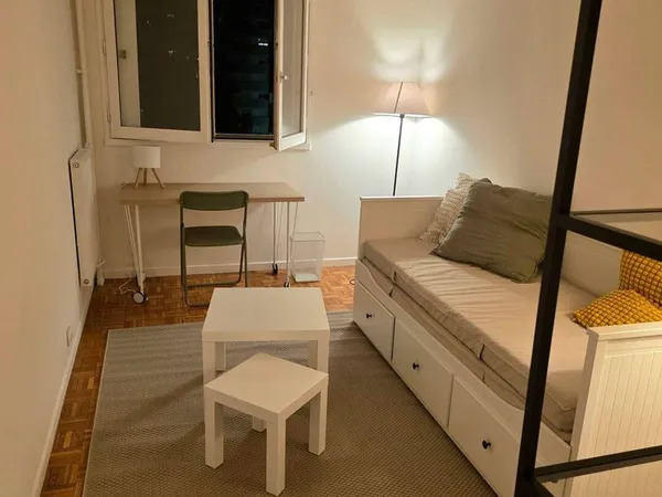 Studio 1 pièce 19 m²