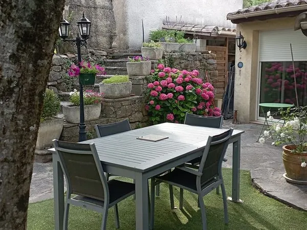 Maison de village avec terrain