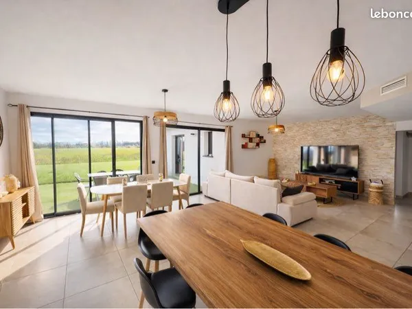 Maison récente 137 m² - 5 chambres - Vue Pyrénées - Terrain 2 025 m²