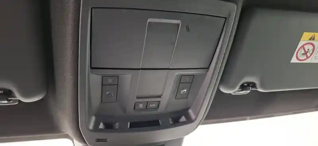Peugeot 3008 hybrid 145 e-dcs6 — photo 103