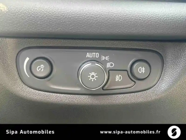Opel Insignia grand sport 1.5 diesel 122 ch — photo 151