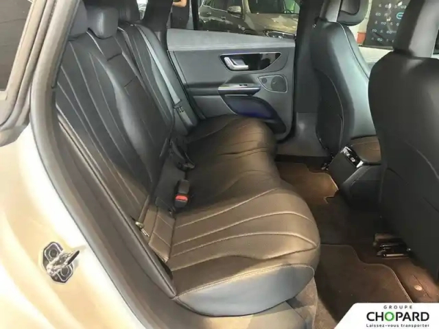 Mercedes Eqe 300 — photo 55