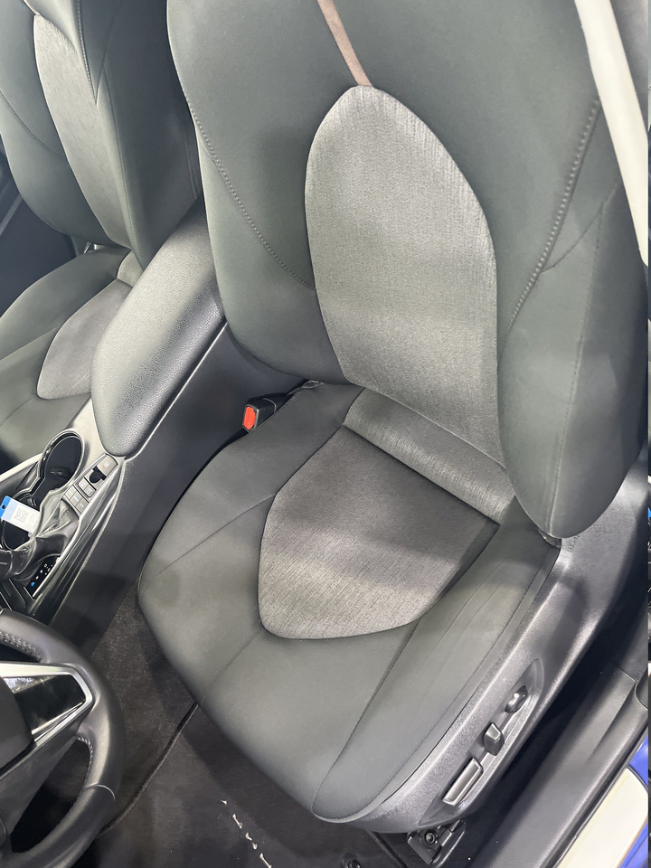 Toyota Camry — photo 47