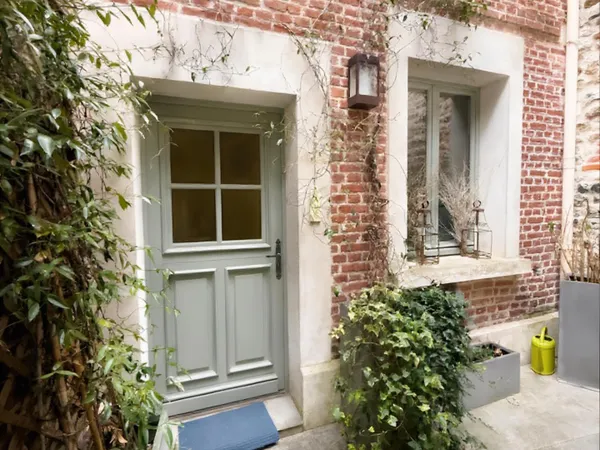 Maison avec courette
