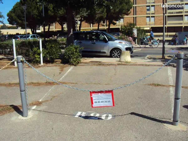 Balaruc les Bains : Parking à louer