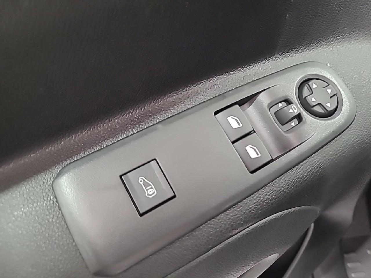 Citroën Berlingo van m diesel 100 ch manuelle — photo 20