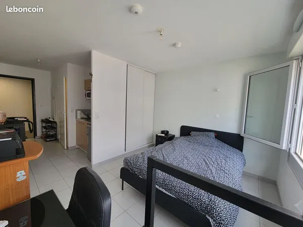 Studio 1 pièce 21 m²