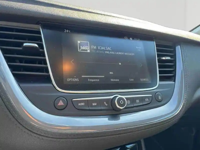 Opel Grandland X hybrid 225ch elite 10cv — photo 29