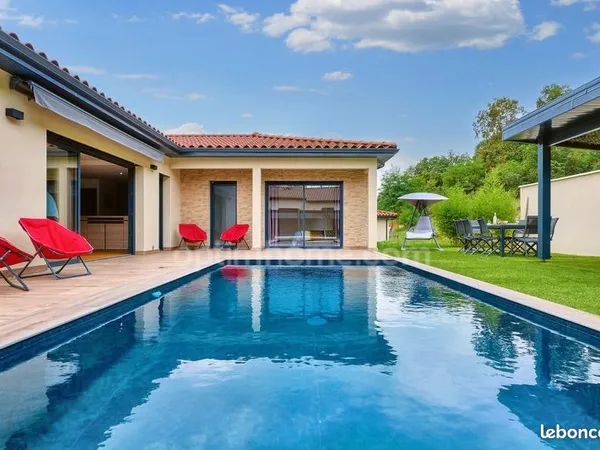 Villa 6 pièces 144 m²