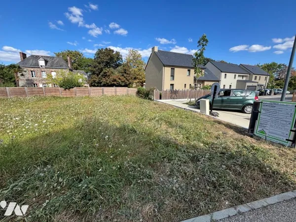 Terrain 772 m²