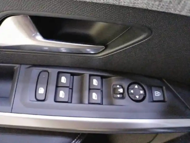 Peugeot 3008 hybrid 145 e-dcs6 — photo 63