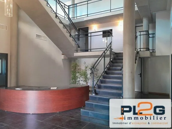 Bureaux 407 m²