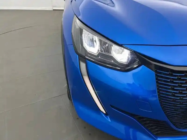 Peugeot 208 electrique 50 kwh 136ch — photo 36