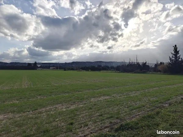 Terrain 300 m² Montfaucon