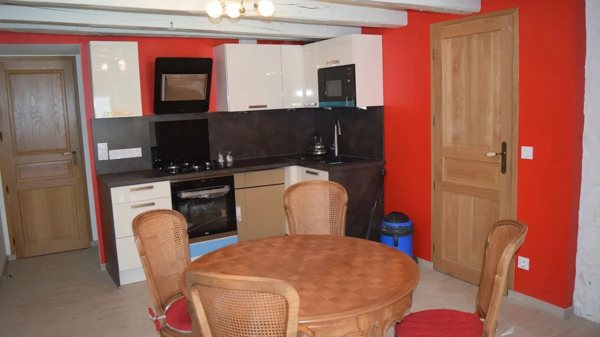 Photo 3