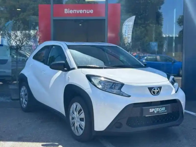 Toyota Aygo X 1.0 vvt-i 72ch design — photo 3