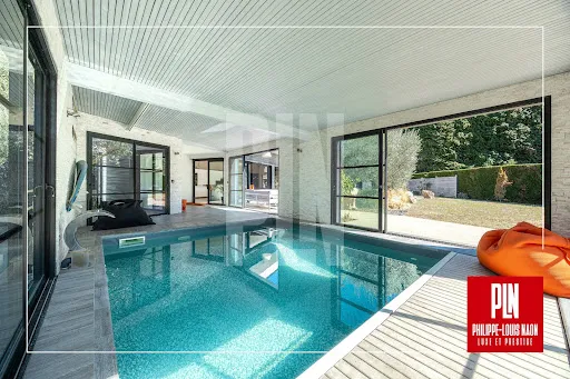 Maison 6 pièces 210 m²