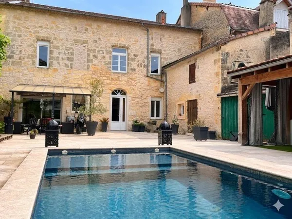 Maison en pierre 5 pièces 180 m²