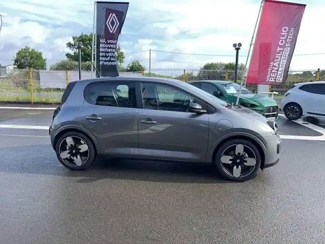 Renault Twingo e-tech electrique 80 ch autonomie urbaine — photo 7