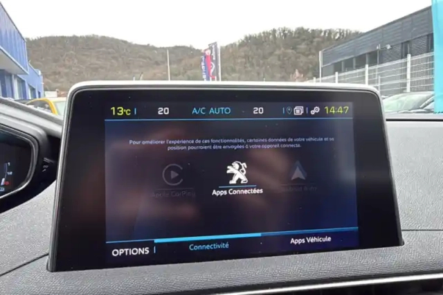 Peugeot 3008 hybrid4 300 e-eat8 — photo 26