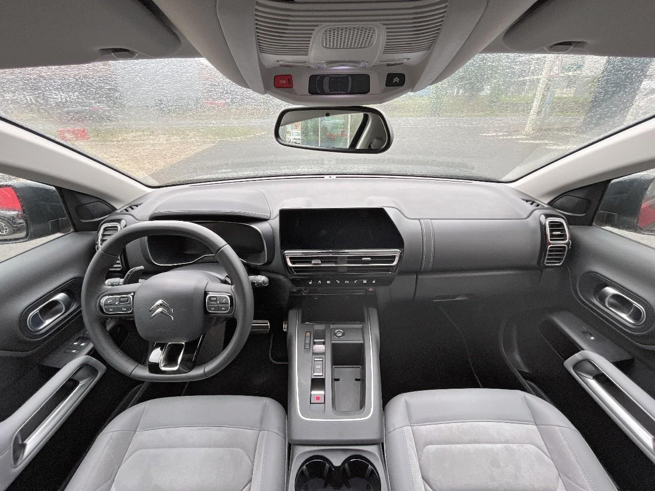 Citroën C5 Aircross hybride rechargeable 180 e-eat8 e-series — photo 8