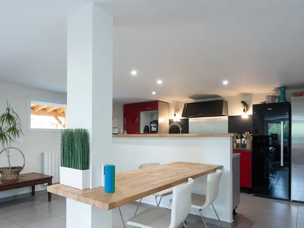 Loue maison 205m² Meyzieu Grand Large à 20 min de Lyon Centre