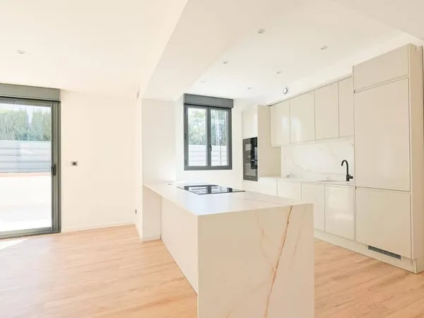 Appartement 5 pièces 145 m²