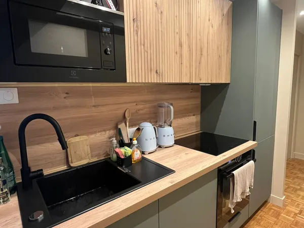 Loue chambre en août dans colocation 69m² Paris 15ème