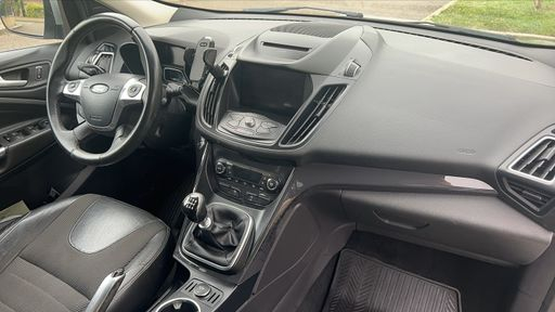 Ford Kuga 1.5 EcoBoost 150 4X2 - Titanium – 2016 – 168064 km – Essence – Boîte Manuelle — photo 12