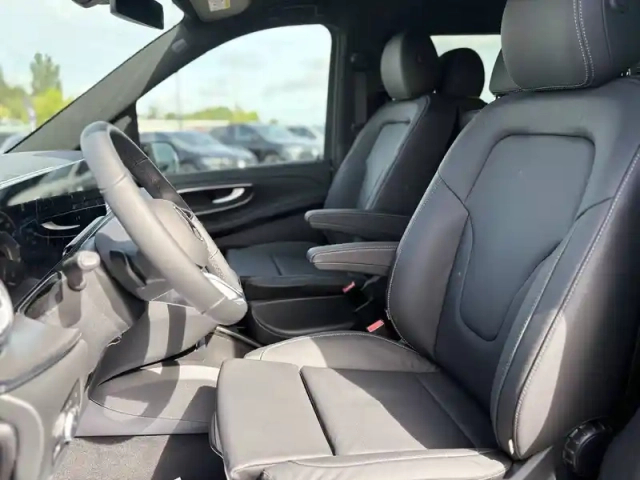 Mercedes Cla sse v extra-long 300 d 9g-tronic 4x4 — photo 15