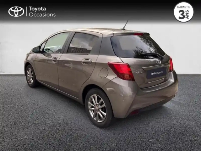 Toyota Yaris 69 vvt-i active 5p — photo 2