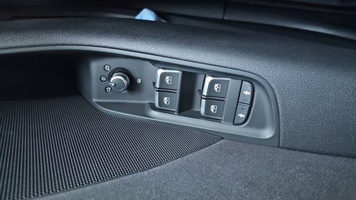 Audi A3 Sportback 1.5 TFSI 150 S-Tronic7 - S Line – 2018 – 86555 km – Essence – Boîte Automatique — photo 3