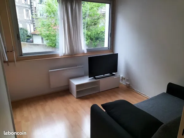 Studio meublé et loué coeur des facs