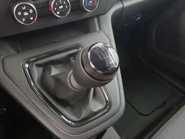 Renault Kangoo Van blue dci 95 — photo 29